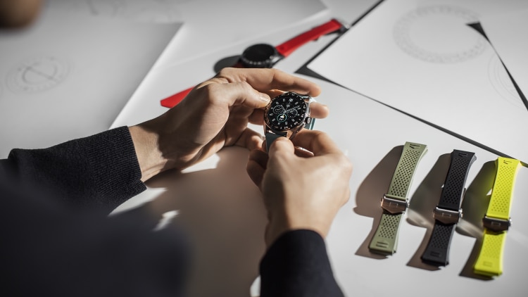 NFTs On Your Watch? Tag Heuer Allows Wearers To Display Their NFTs 