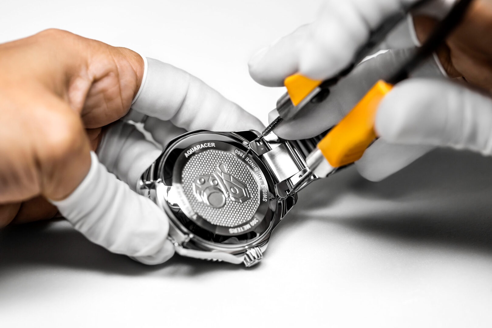 Watchmaker tag heuer discount